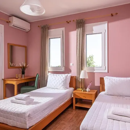 Villas Villa *