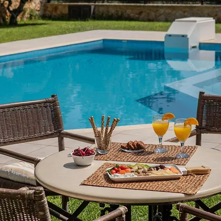 Villa Villas *
